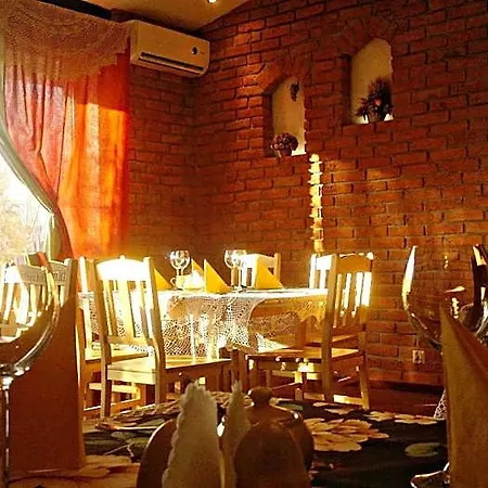 Stawisko Hotel 2*